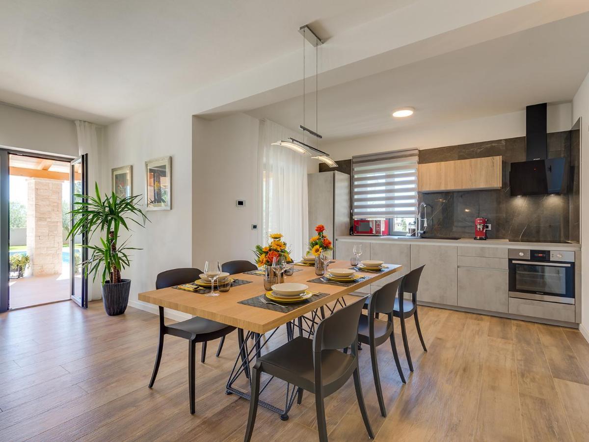 Villa Flora Vabriga Tar-Vabriga Ngoại thất bức ảnh