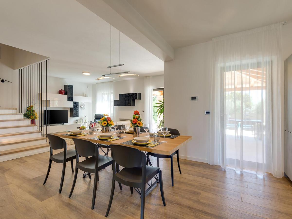 Villa Flora Vabriga Tar-Vabriga Ngoại thất bức ảnh