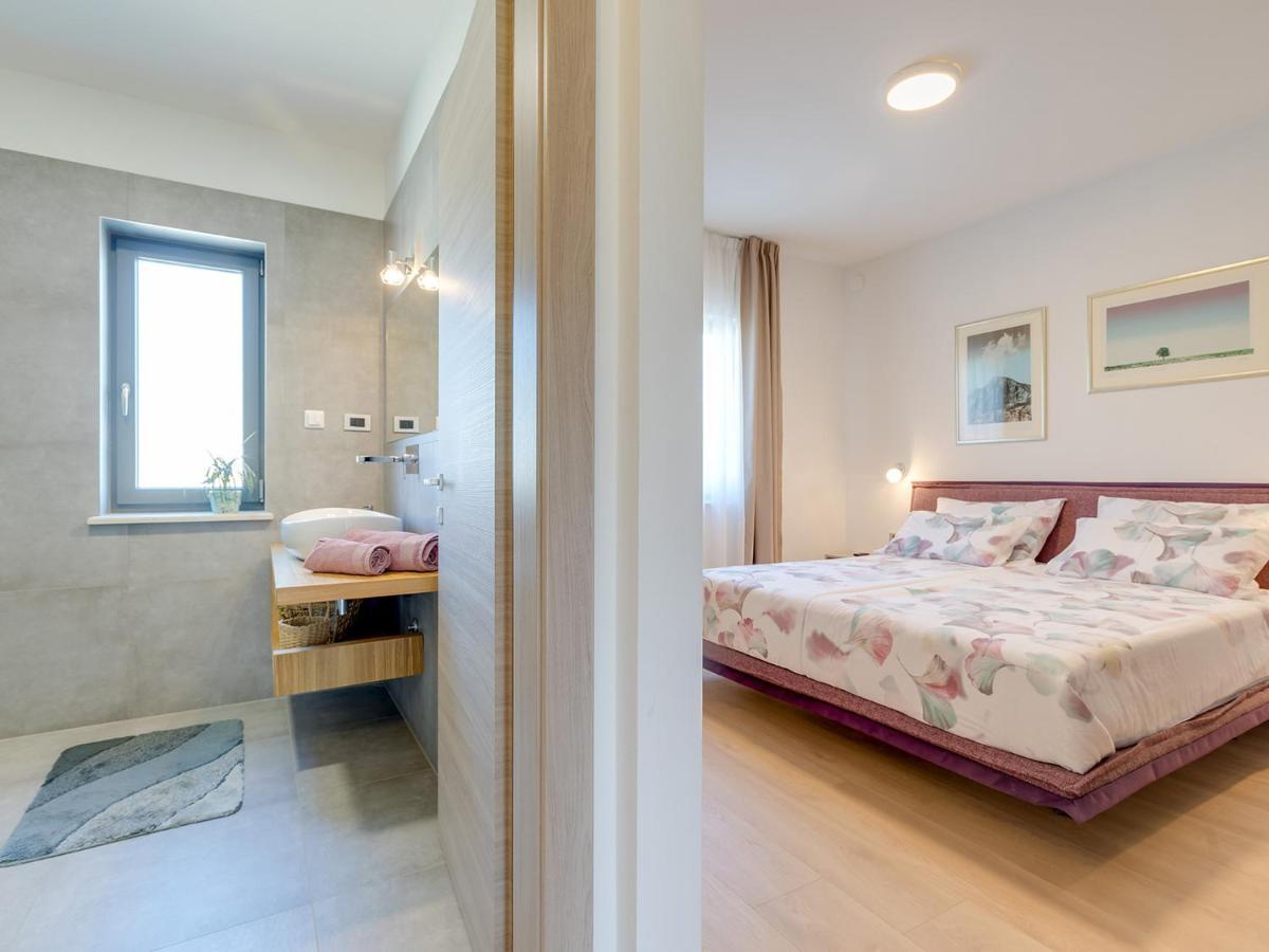 Villa Flora Vabriga Tar-Vabriga Ngoại thất bức ảnh