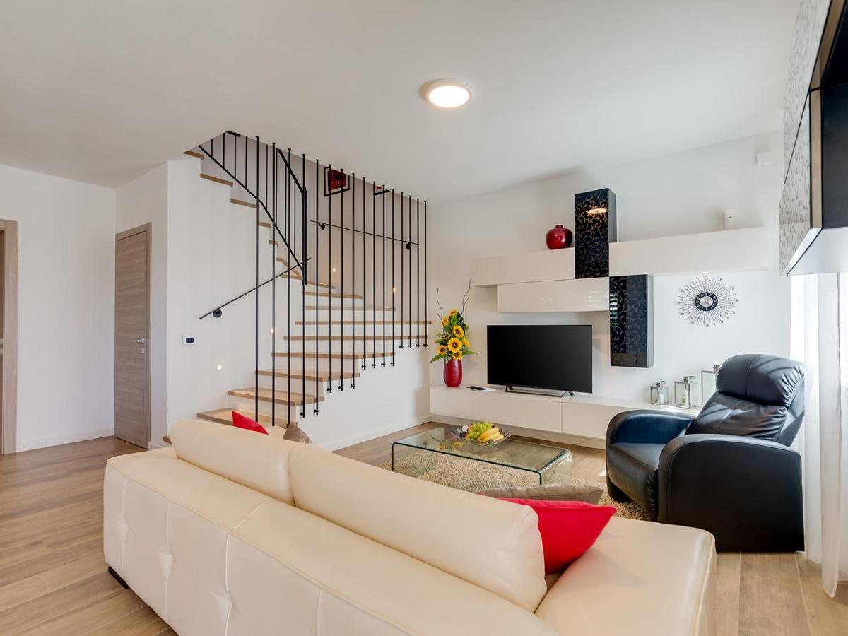 Villa Flora Vabriga Tar-Vabriga Ngoại thất bức ảnh
